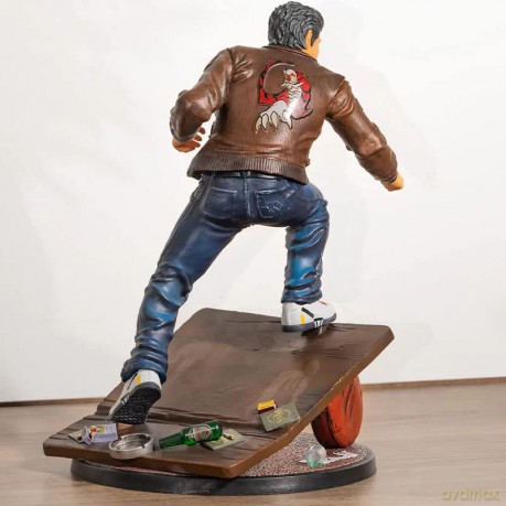Numskull Shenmue Ryo Hazuki PVC Statue 25cm NS3257