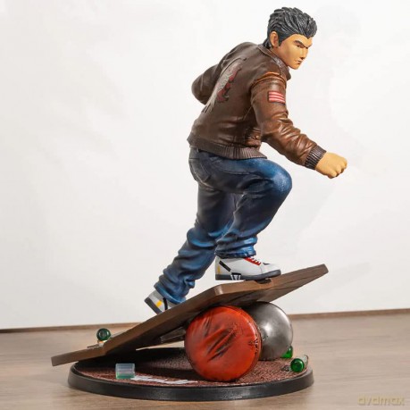 Numskull Shenmue Ryo Hazuki PVC Statue 25cm NS3257