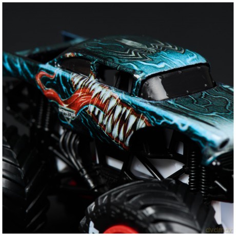 Spin Master Monster Jam Marvel The Sentinels Vs Wolverine Vehicles 20152833