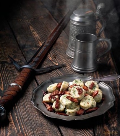 The Witcher: The Official Cookbook - Recipes, Legends and Culinary Tales German Version