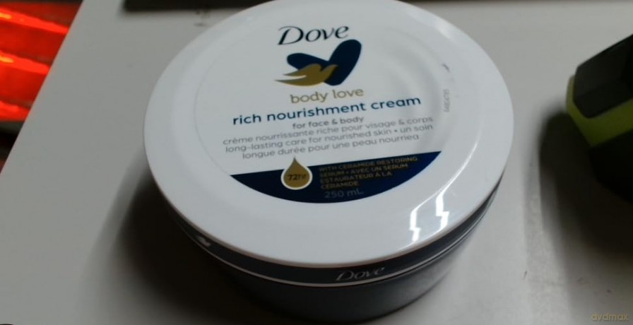 DOVE KREM nawilżający 250 ml
