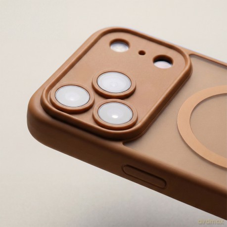 Nakładka Mag Matt do iPhone 14 6,1" brązowa camera protection