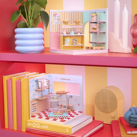MGA Miniverse: Make it Mini Spaces Starter Pack - Ice Cream Playset (566212)