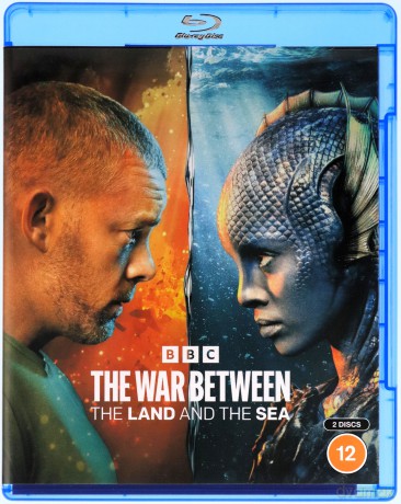 The War Between The Land And The Sea [2xBlu-Ray]