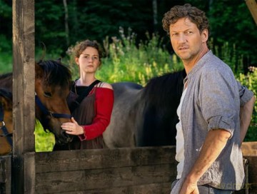 Daheim in den Bergen - Alle 12 Spielfilme der beliebten TV-Reihe erstmals vollständig in der 7-DVD Gesamt-Edition (2018-2024) - Die Familiensaga aus dem Allgäu (WME Home Entertainment) [DVD]