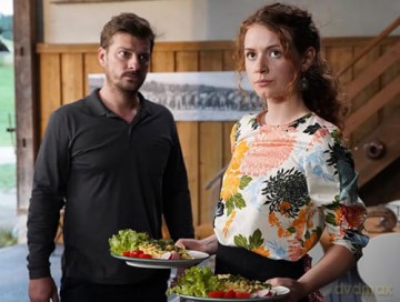 Daheim in den Bergen - Alle 12 Spielfilme der beliebten TV-Reihe erstmals vollständig in der 7-DVD Gesamt-Edition (2018-2024) - Die Familiensaga aus dem Allgäu (WME Home Entertainment) [DVD]