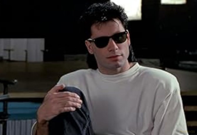 Die Experten (DVD - The Experts) Der Kult Klassiker mit John Travolta (remastered) 80er Comedy Spionage für Sammler und Nostalgiker (WME Film Klassiker) [DVD]