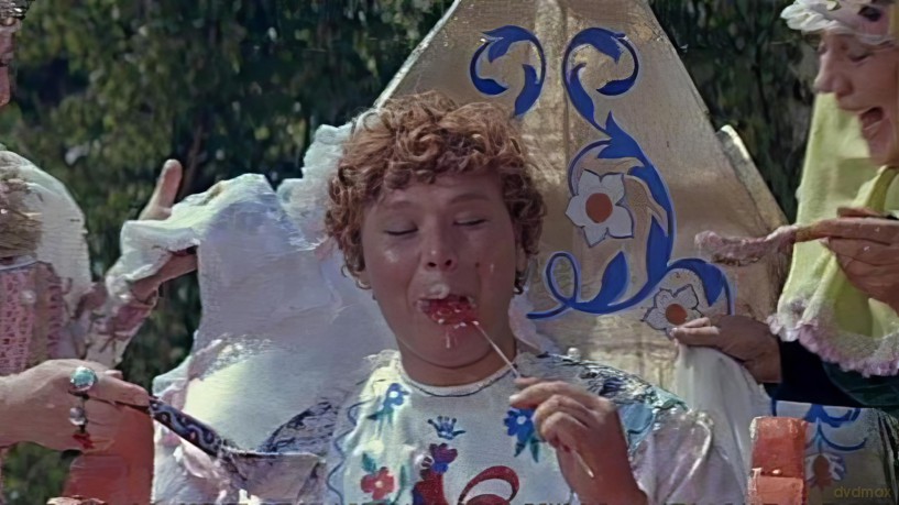 Die schöne Warwara (DEFA Filmjuwelen) [DVD]