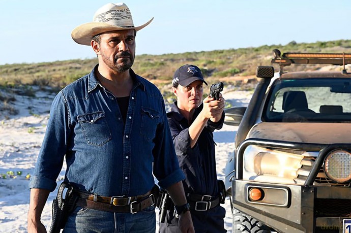 Mystery Road - Verschwunden im Outback - Staffel 2 der preisgekrönten australischen Krimiserie (2DVD) [DVD]