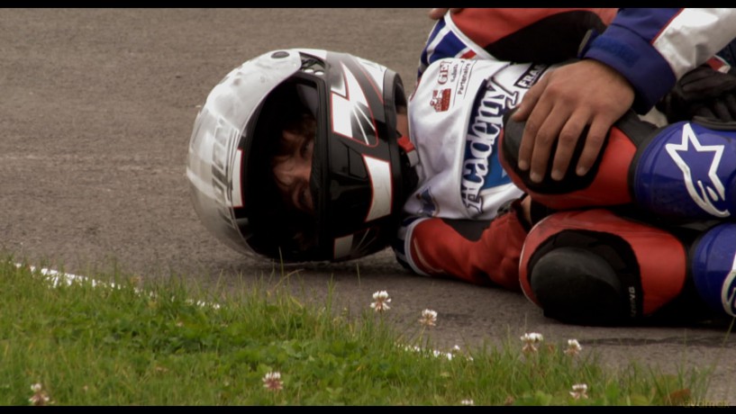 Portrait de groupe avec enfants et motocyclettes [Blu-Ray]