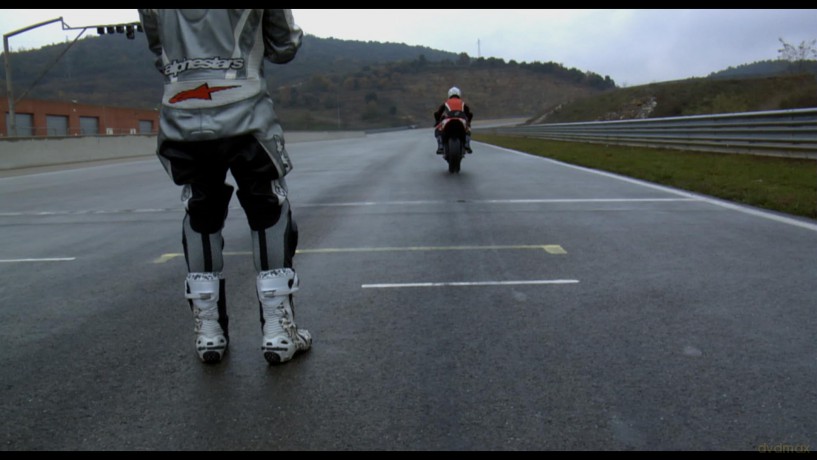 Portrait de groupe avec enfants et motocyclettes [Blu-Ray]