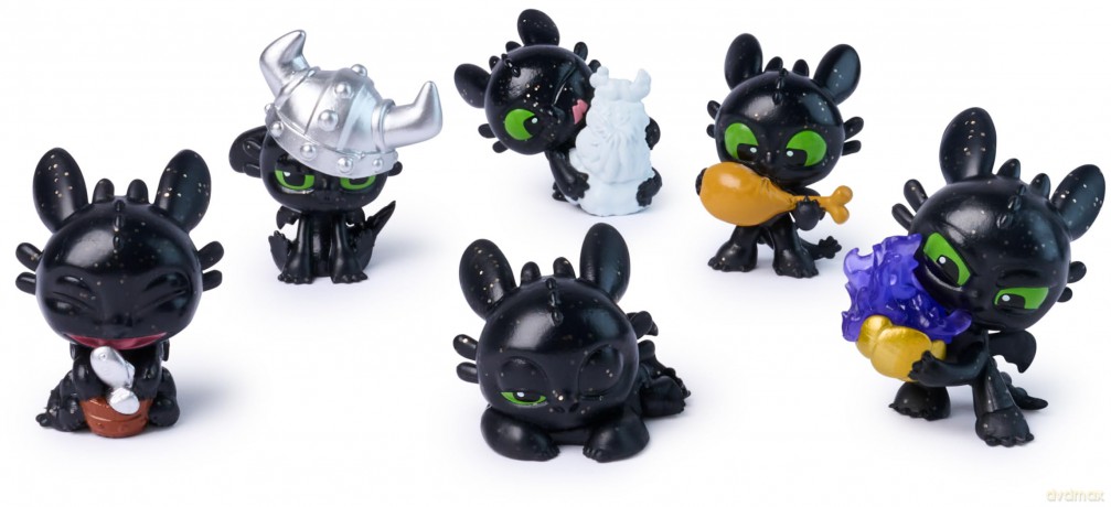 Dragons - Toothless Collectibles Asst. (6075577) [FIGURKA]