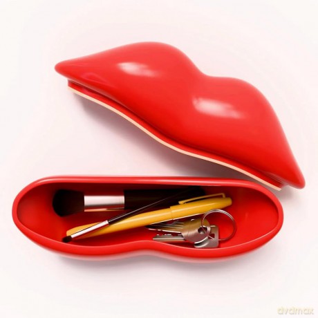 Mustard - Hot Lips Trinket - Red