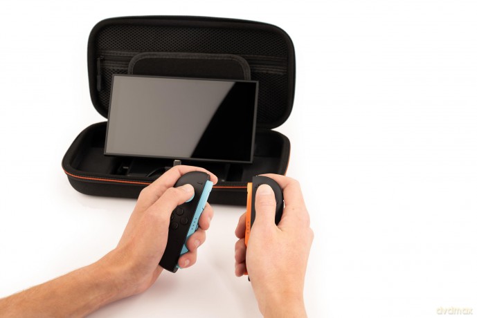 Nacon - Charger Case - Switch 2
