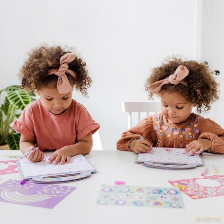Totum: Unicorn -Designer Activity Book (TT071582)