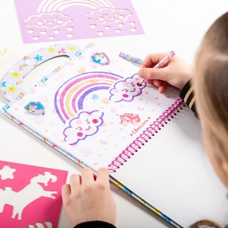 Totum: Unicorn -Designer Activity Book (TT071582)