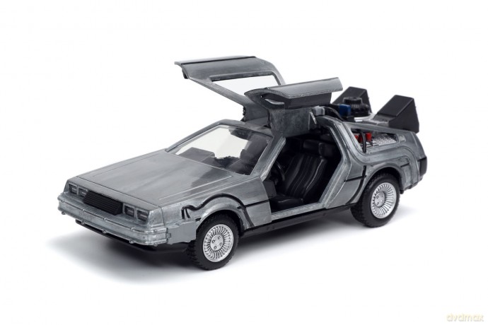 Time Machine Back to the Future 1, 1:32