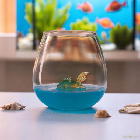 Mikamax - Goldfish In A Glass
