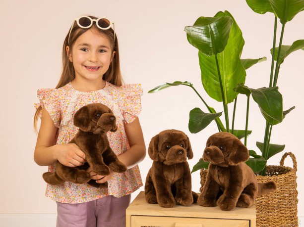 Teddy Hermann - Sitting Labrador dark brown 25 cm (919582)