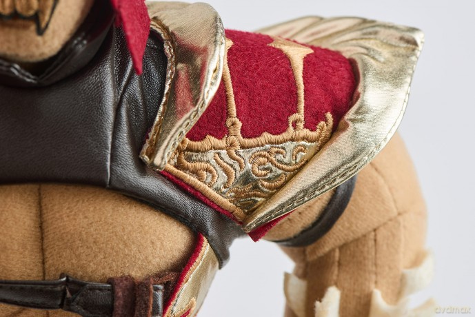 Collectible plush MORTAL KOMBAT Shao Kahn 44 cm