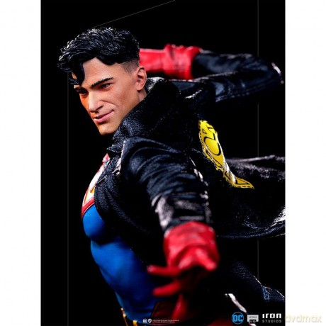 Iron Studios DC COMICS - Superboy Statue 1/10