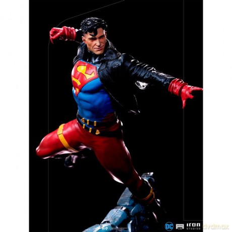 Iron Studios DC COMICS - Superboy Statue 1/10