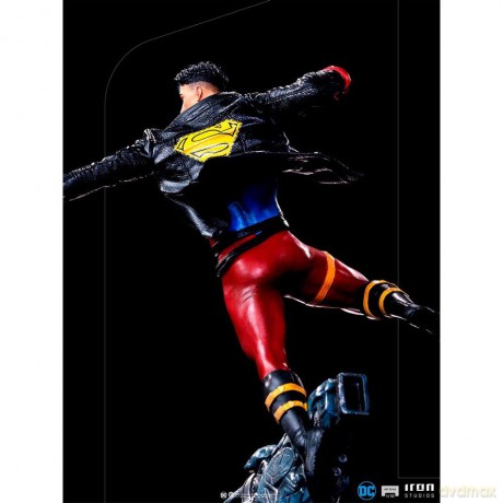 Iron Studios DC COMICS - Superboy Statue 1/10