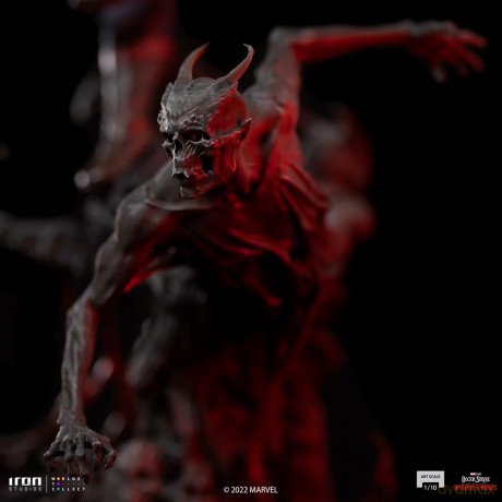 Iron Studios Doctor Strange in the Multiverse of Madness - Dead Defender Strange Statue Art Scale 1/10