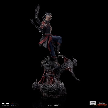 Iron Studios Doctor Strange in the Multiverse of Madness - Dead Defender Strange Statue Art Scale 1/10