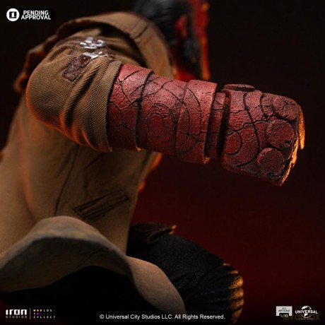 Iron Studios Hellboy 2: The Golden Age - Hellboy Statue Art Scale 1/10