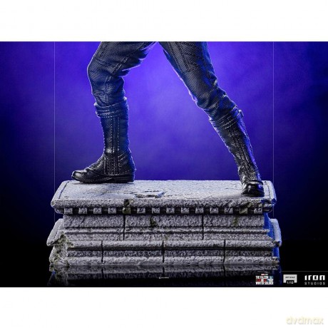 Iron Studios THE FALCON AND THE WINTER SOLDIER - Bucky Barnes Statue 1/10