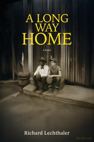 A Long Way Home: A Novel - Richard Lechthaler [KSIĄŻKA]