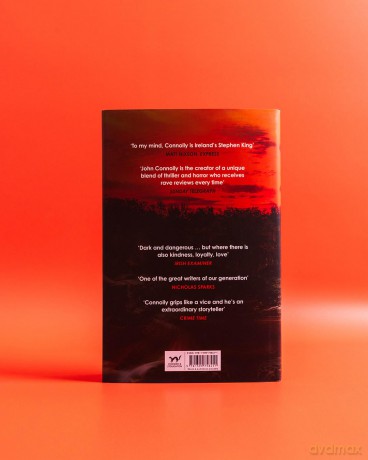 A River Red With Blood: the spellbinding new Charlie Parker novel (Charlie Parker Thriller) - John Connolly [KSIĄŻKA]