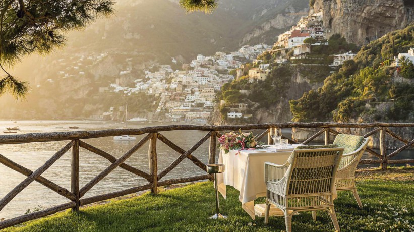 A Taste of the Amalfi Coast: Places of longing, original recipes and insider tips - Christine Pahlen [KSIĄŻKA]