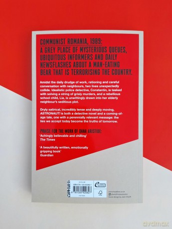 Astronaut!: A darkly funny and deeply moving coming-of-age story set in Communist Romania - Oana Aristide [KSIĄŻKA]