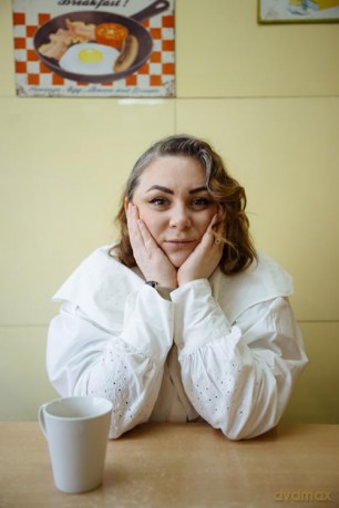 Beyond Belief: From a leading feminist journalist comes a smart and cutting look into why we gossip and the vital role it plays in amplifying women's voices and their truth - new for 2026! - Katie Baskerville [KSIĄŻKA]