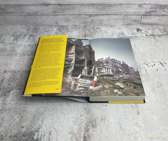 Blitz: When World War Two Came Home - John Nichol [KSIĄŻKA]