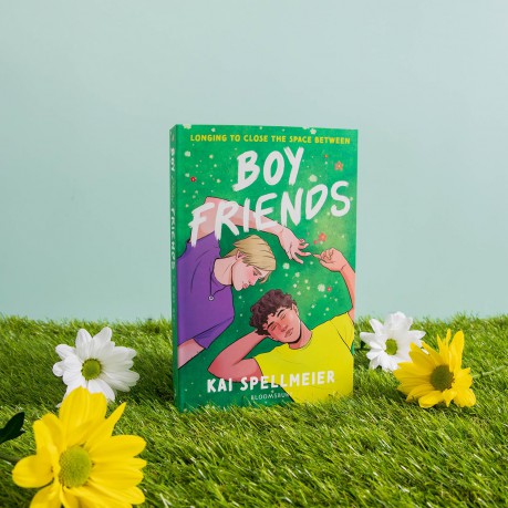 Boy Friends: Cosy seaside romance for fans of Heartstopper and Gilmore Girls - Kai Spellmeier [KSIĄŻKA]