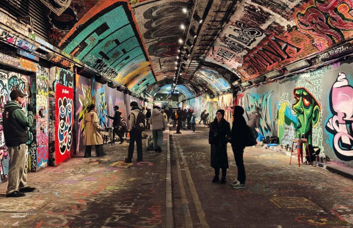 Captured: London: one city | forty-five photographers | two hundred photos - Roy Geneugelijk [KSIĄŻKA]