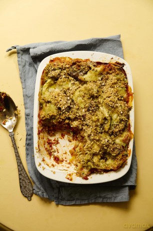 Centrepiece: Bold, vibrant recipes to put vegetables in the spotlight - Helen Graham [KSIĄŻKA]
