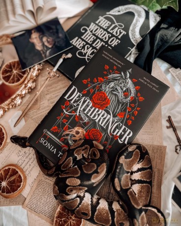 Deathbringer: Your next dark academia romantasy obsession and #2 Sunday Times bestseller! - Sonia Tagliareni [KSIĄŻKA]
