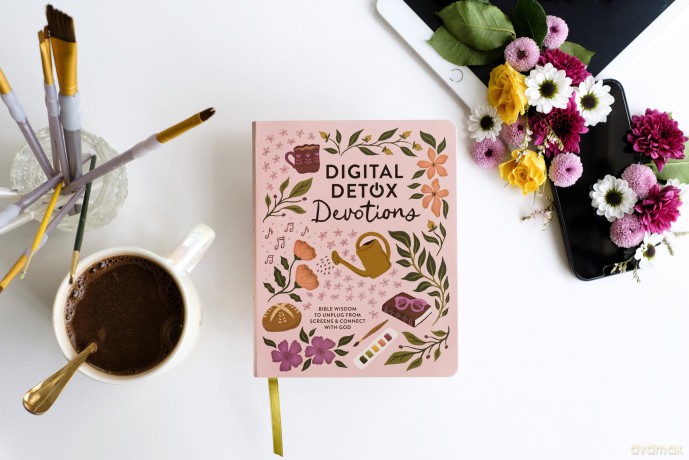 Digital Detox Devotions: Bible Wisdom to Unplug from Screens and Connect with God - Carey Scott [KSIĄŻKA]