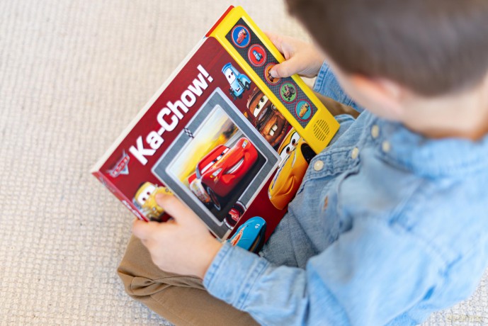 Disney Pixar Cars: Ka-Chow! Sound Book - Pi Kids [KSIĄŻKA]