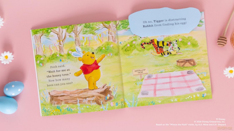 Disney Winnie the Pooh: Five Little Bees: A lift-the-flap picture book: Lift the flaps to find the bees! - Georgina Kyriacou [KSIĄŻKA]