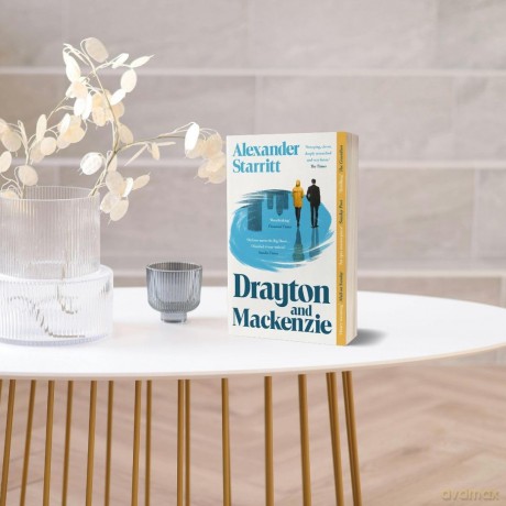 Drayton and Mackenzie: 'An ode to the enduring power of male friendship' The Times Best Book of the Year - Alexander Starritt [KSIĄŻKA]