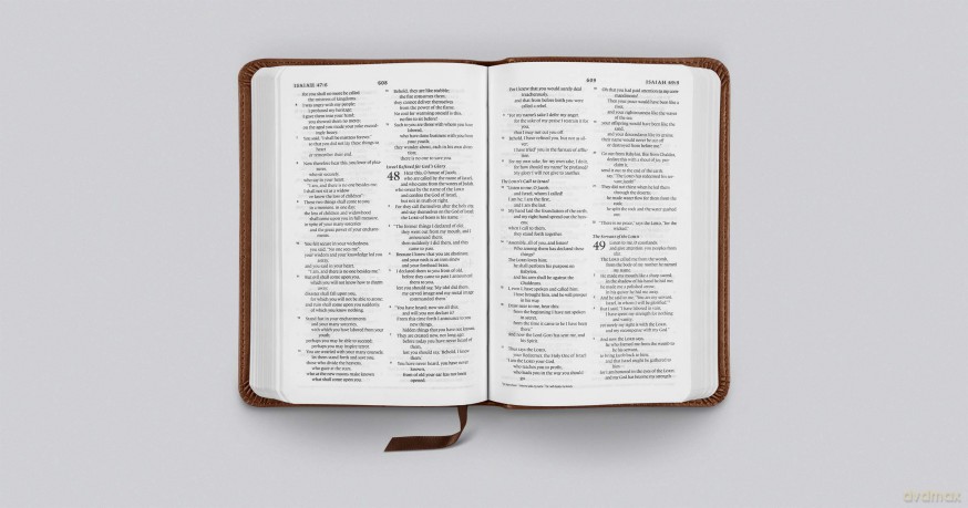 ESV Compact Bible (TruTone, Walnut, Weathered Cross Design) [KSIĄŻKA]