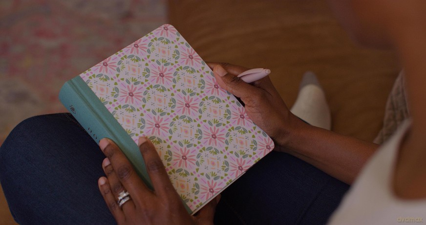 ESV Single Column Journaling Bible, Artist Series (Cloth over Board, Lulie Wallace, Penelope): Esv Single Column Journaling Bible, Artist Series - Lulie Wallace, Penelope [KSIĄŻKA]