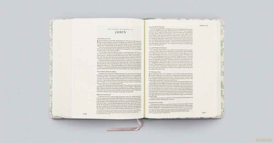 ESV Single Column Journaling Bible, Artist Series (Cloth over Board, Lulie Wallace, Penelope): Esv Single Column Journaling Bible, Artist Series - Lulie Wallace, Penelope [KSIĄŻKA]