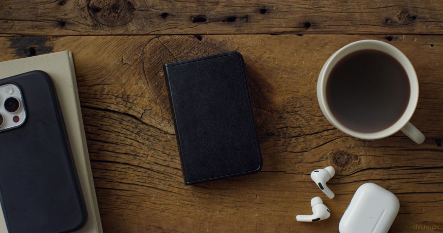 ESV Vest Pocket New Testament with Psalms and Proverbs, Red Letter (TruTone, Black) [KSIĄŻKA]