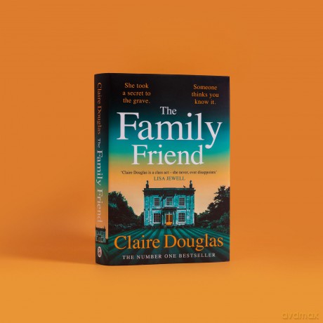 Family Friend - Claire Douglas [KSIĄŻKA]